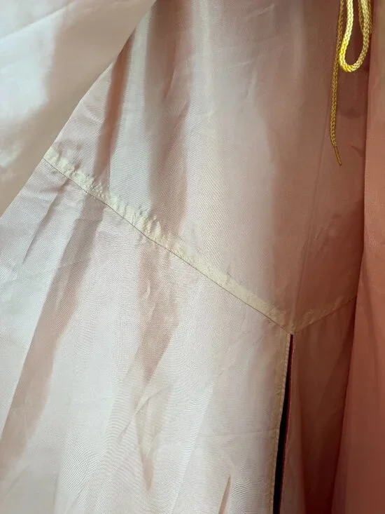 Gryffindor Harry Potter Quidditch Robe/ Costume (includes quaffle and goggles) - Picture 5 of 8